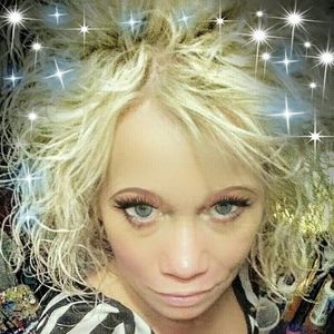 Meet your Posher, Hope